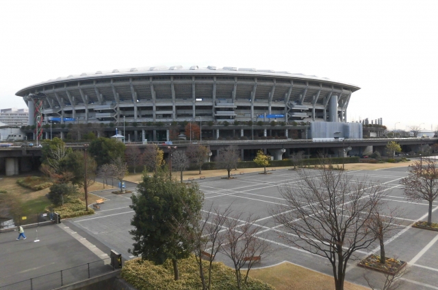 新横浜公園駐車場